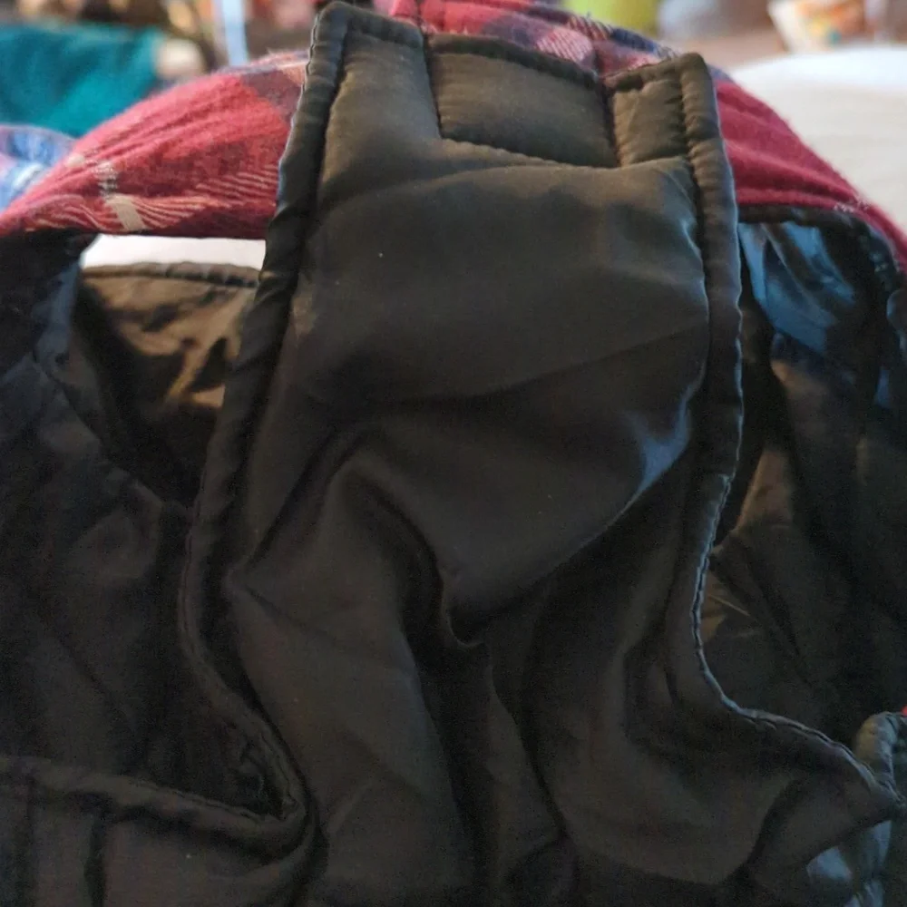 Kuoser Red Black n White. Med. NEW DOG COAT NWOT NEW NEW NO TAGS Sale